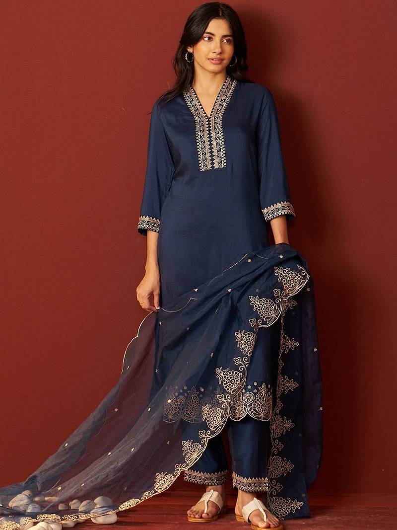 Women Ethnic Motifs Embroidered Regular Thread Work Kurta with Trousers & With Dupatta