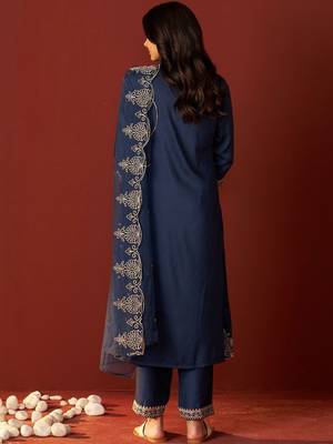 Women Ethnic Motifs Embroidered Regular Thread Work Kurta with Trousers & With Dupatta 5