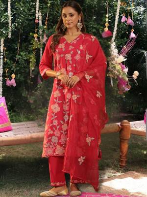 Women Floral Embroidered Regular Sequinned Kurta with Trousers & With Dupatta 2