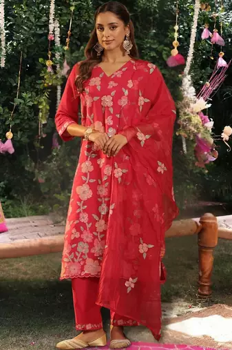 Women Floral Embroidered Regular Sequinned Kurta with Trousers & With Dupatta