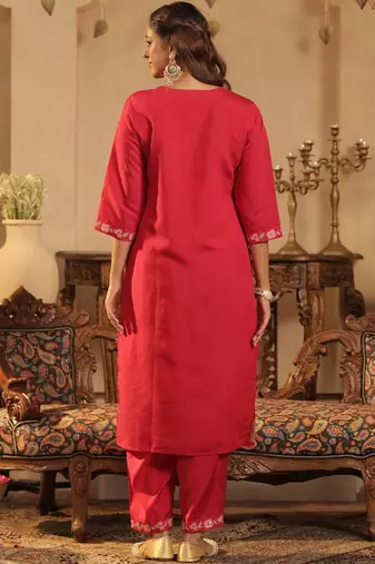 Women Floral Embroidered Regular Sequinned Kurta with Trousers & With Dupatta