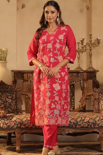 Women Floral Embroidered Regular Sequinned Kurta with Trousers & With Dupatta