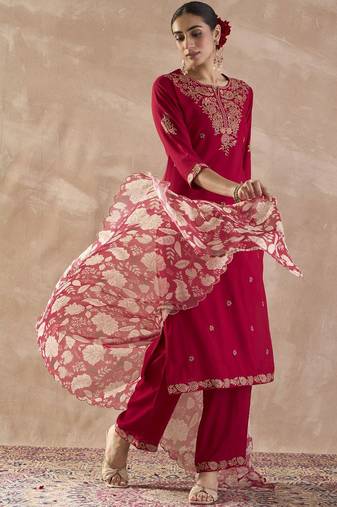 Ethnic Motifs Embroidered Thread Work Straight Kurta With Trousers & Dupatta