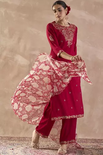 Ethnic Motifs Embroidered Thread Work Straight Kurta With Trousers & Dupatta