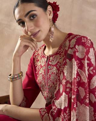Ethnic Motifs Embroidered Thread Work Straight Kurta With Trousers & Dupatta 2
