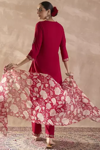 Ethnic Motifs Embroidered Thread Work Straight Kurta With Trousers & Dupatta