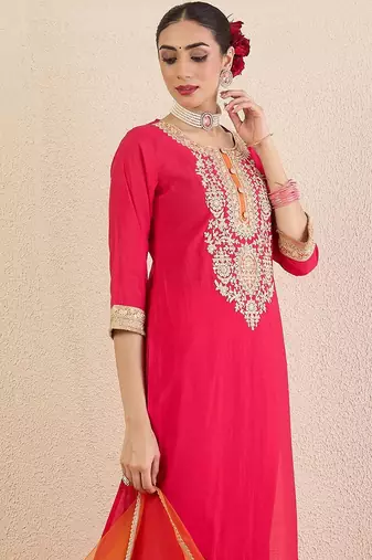 Ethnic Motifs Embroidered Sequinned Straight Kurta With Trousers & Dupatta