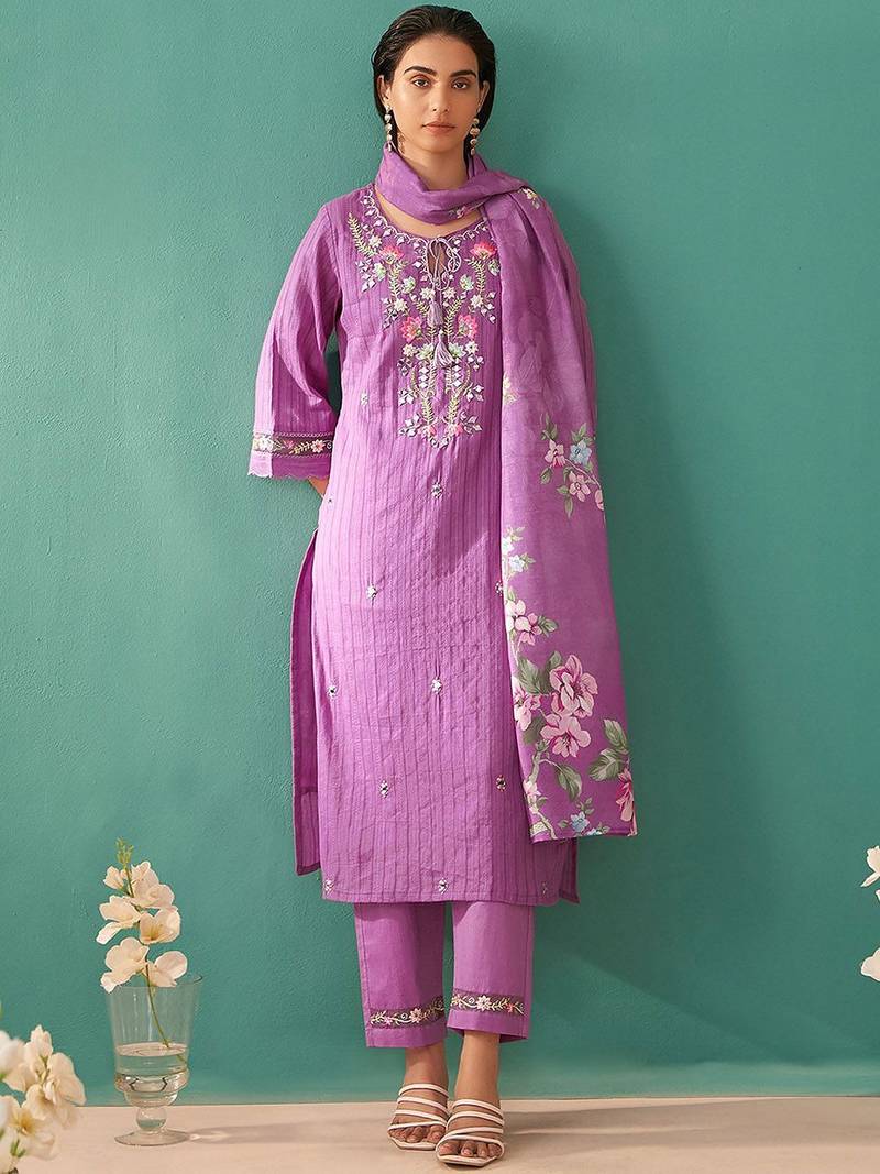 Women Floral Embroidered Regular Mirror Work Pure Cotton Kurta with Trousers & With Dupatta