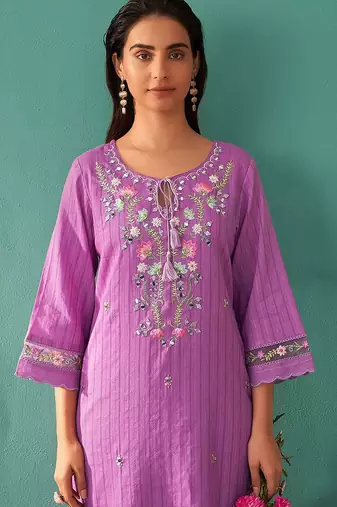 Women Floral Embroidered Regular Mirror Work Pure Cotton Kurta with Trousers & With Dupatta
