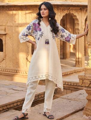 Floral Printed Beads And Stones V-Neck A-Line Pure Cotton Kurta With Trousers 4