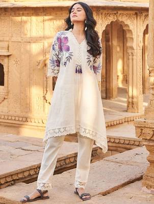 Floral Printed Beads And Stones V-Neck A-Line Pure Cotton Kurta With Trousers 6
