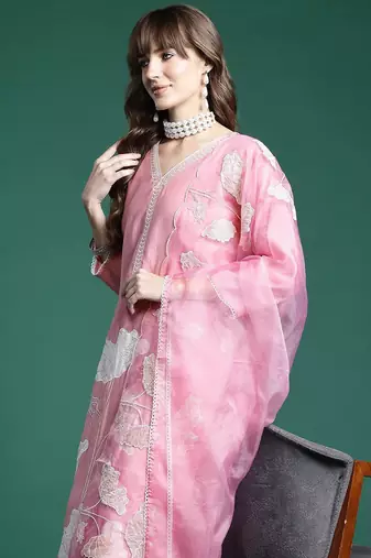 Floral Embroidered Regular Sequinned Kurta with Trousers & Dupatta