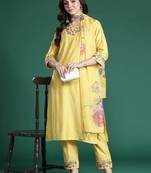 Floral Embroidered Thread Work Liva Kurta with Trousers & With Dupatta