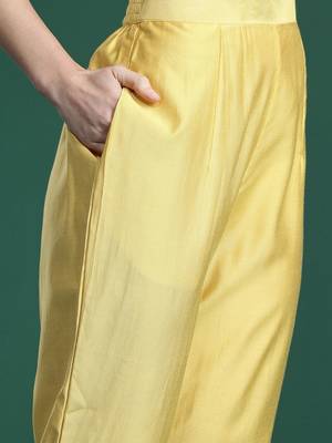 Floral Embroidered Thread Work Liva Kurta with Trousers & With Dupatta 3
