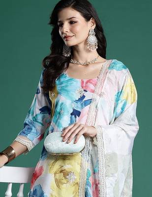 Floral Embroidered Empire Thread Work Kurta With Trousers & Dupatta 7