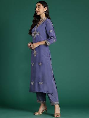 Floral Embroidered Sequinned Kurta With Trousers & Dupatta 5
