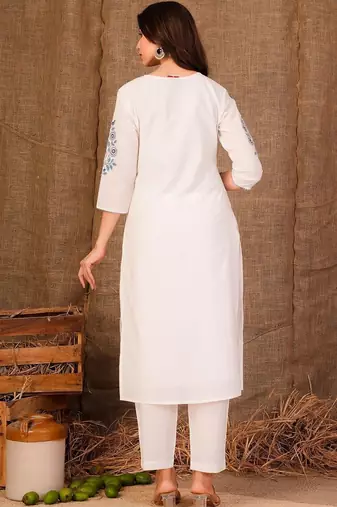 Women Floral Printed Regular Pure Cotton Kurta with Trousers & With Dupatta