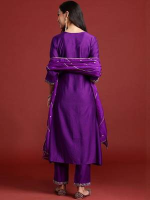 Ethnic Motifs Embroidered Thread Work A-Line Kurta With Trouser And Dupatta 6