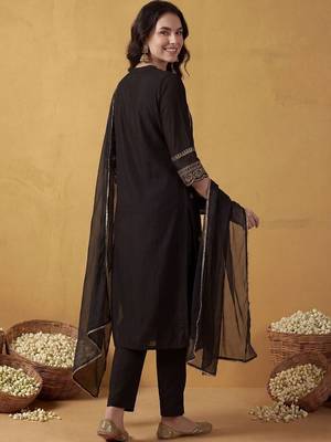 Women Ethnic Motifs Embroidered Regular Mirror Work Kurta with Trousers & With Dupatta 6