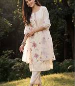Women Floral Embroidered Regular Thread Work Kurta with Trousers & With Dupatta