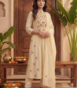 Women Floral Embroidered Regular Thread Work Kurta with Trousers & With Dupatta