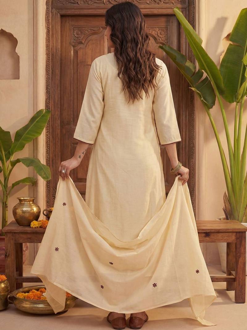 Women Floral Embroidered Regular Thread Work Kurta with Trousers & With Dupatta