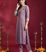 Women Ethnic Motifs Embroidered Regular Thread Work Kurta with Trousers