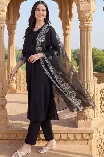 Women Ethnic Motifs Embroidered Regular Thread Work Kurta with Trousers & With Dupatta