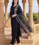 Women Ethnic Motifs Embroidered Regular Thread Work Kurta with Trousers & With Dupatta