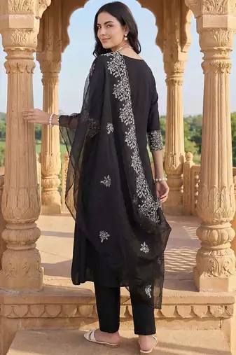 Women Ethnic Motifs Embroidered Regular Thread Work Kurta with Trousers & With Dupatta