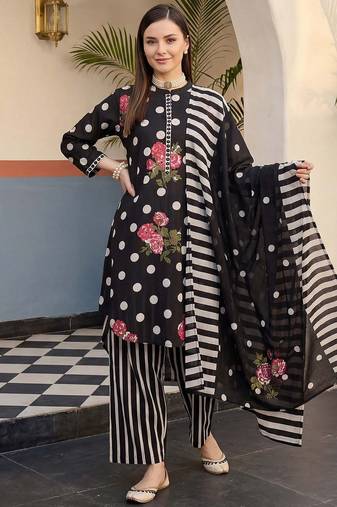 Women Floral Printed Regular Pure Cotton Kurta with Trousers & With Dupatta