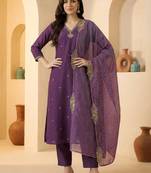Women Ethnic Motifs Embroidered Regular Thread Work Kurta with Trousers & With Dupatta