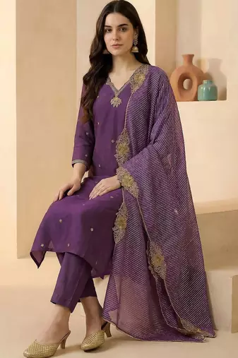 Women Ethnic Motifs Embroidered Regular Thread Work Kurta with Trousers & With Dupatta