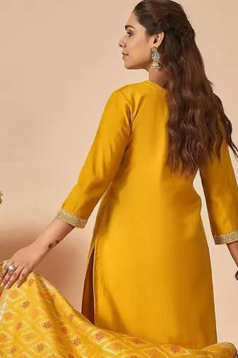 Women Ethnic Motifs Embroidered Regular Thread Work Kurta with Trousers & With Dupatta