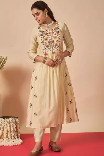 Women Floral Embroidered Tiered Thread Work Kurta With Trousers & Dupatta