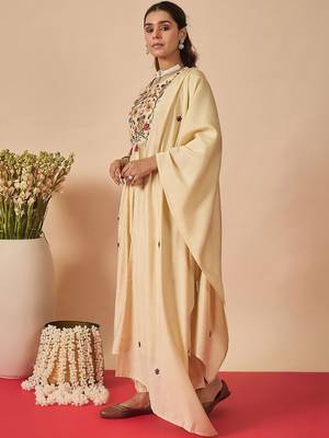 Women Floral Embroidered Tiered Thread Work Kurta With Trousers & Dupatta 7