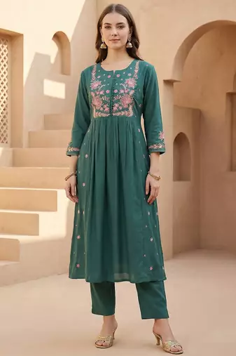 Women Floral Embroidered Regular Thread Work Kurta with Trousers