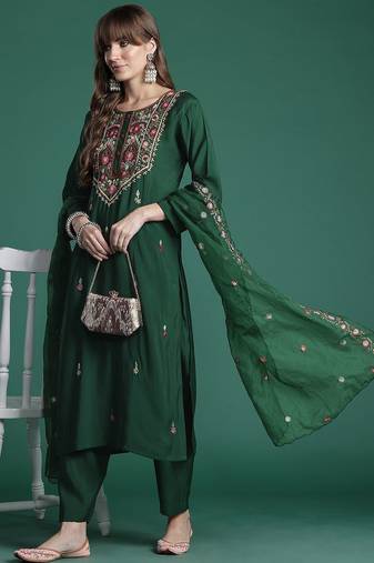 Floral Embroidered Thread Work Kurta with Trousers & With Dupatta