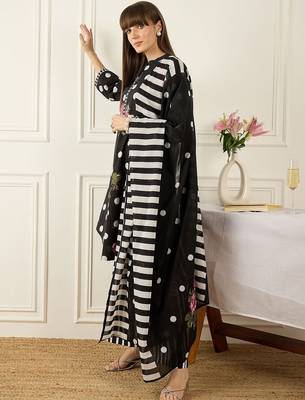 Women Floral Printed Regular Pure Cotton Kurta with Palazzos & With Dupatta 4