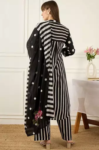 Women Floral Printed Regular Pure Cotton Kurta with Palazzos & With Dupatta