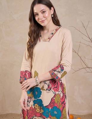 Women Animal Printed Regular Kurta with Palazzos 2