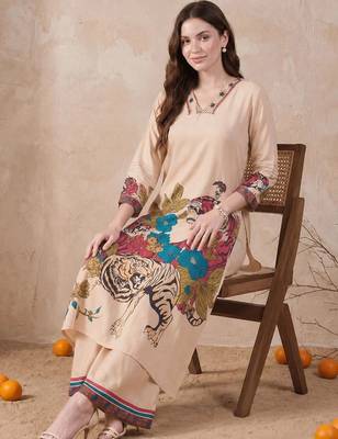 Women Animal Printed Regular Kurta with Palazzos 5
