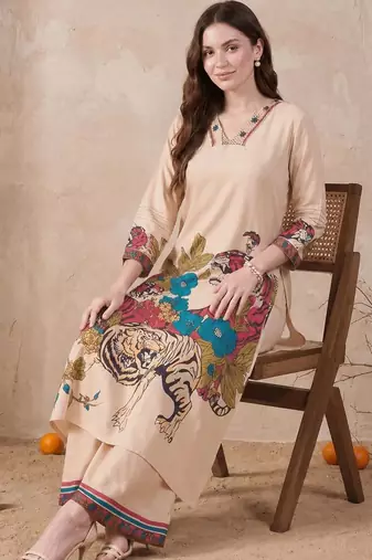 Women Animal Printed Regular Kurta with Palazzos