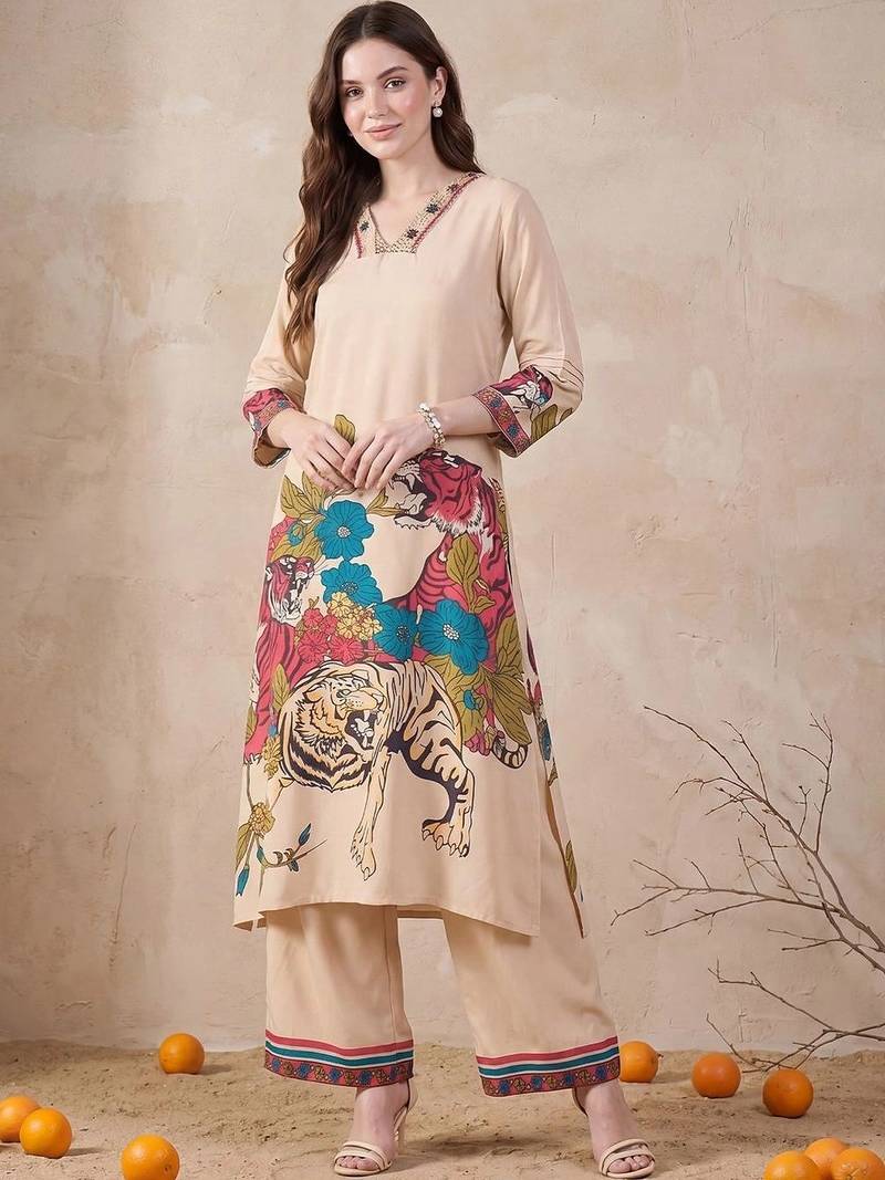 Women Animal Printed Regular Kurta with Palazzos