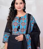 Women Floral Printed Regular Sequinned Pure Cotton Kurta with Trousers & With Dupatta