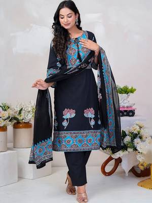 Women Floral Printed Regular Sequinned Pure Cotton Kurta with Trousers & With Dupatta 6