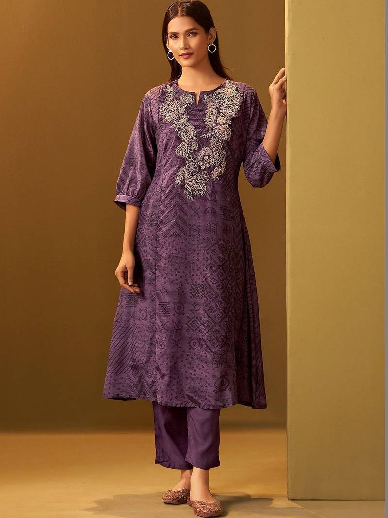 Women Ethnic Motifs Printed Regular Thread Work Kurta with Trousers