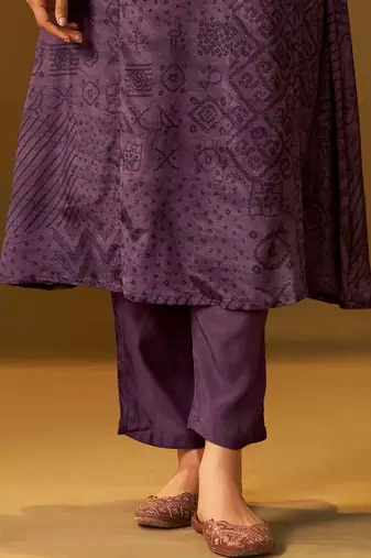 Women Ethnic Motifs Printed Regular Thread Work Kurta with Trousers