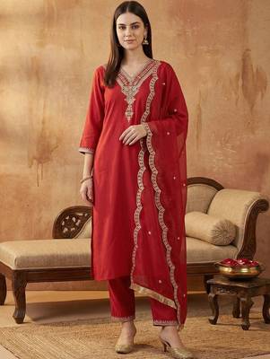 Women Ethnic Motifs Embroidered Regular Liva Kurta with Trousers & With Dupatta 1