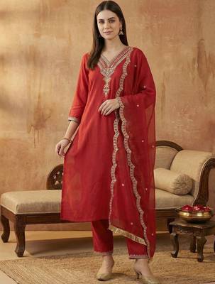 Women Ethnic Motifs Embroidered Regular Liva Kurta with Trousers & With Dupatta 6